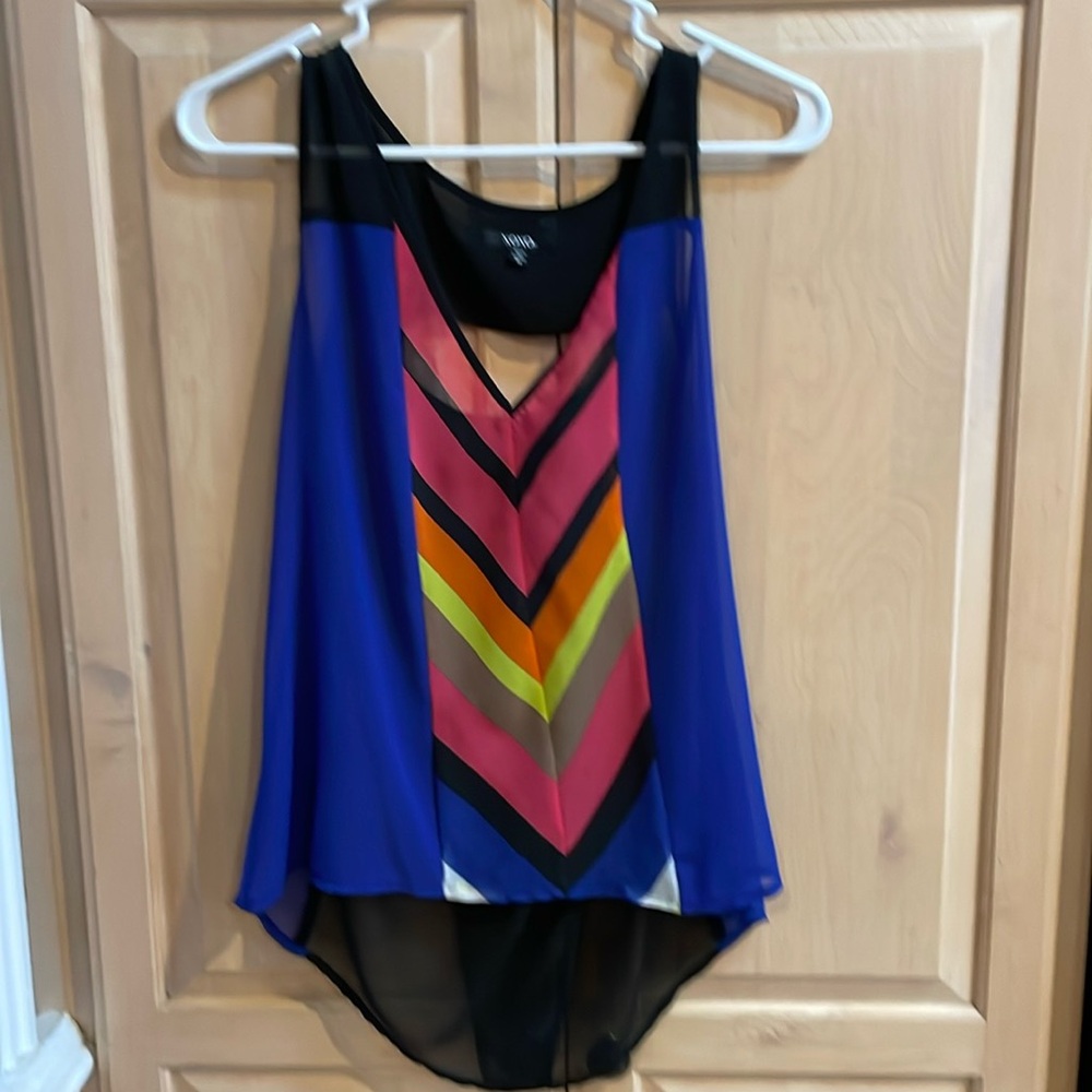 XOXO Shear Top